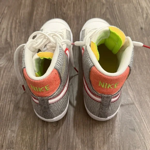 Nike Blazer Mid ’77 – Grey/Sport Red/Electric Green – Size 8.5 - Picture 8 of 14